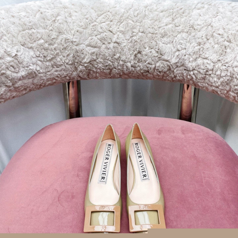 Roger Vivier flat shoes
